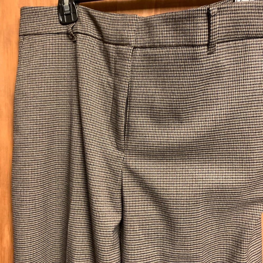 MNG brown and beige trousers. Flat front, wide leg. Smart looking-classic look.
